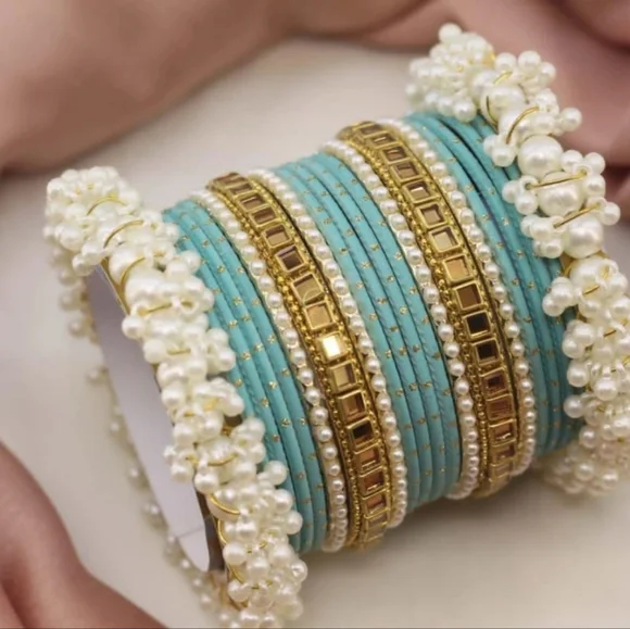 Bangle set - Picture 1 of 1